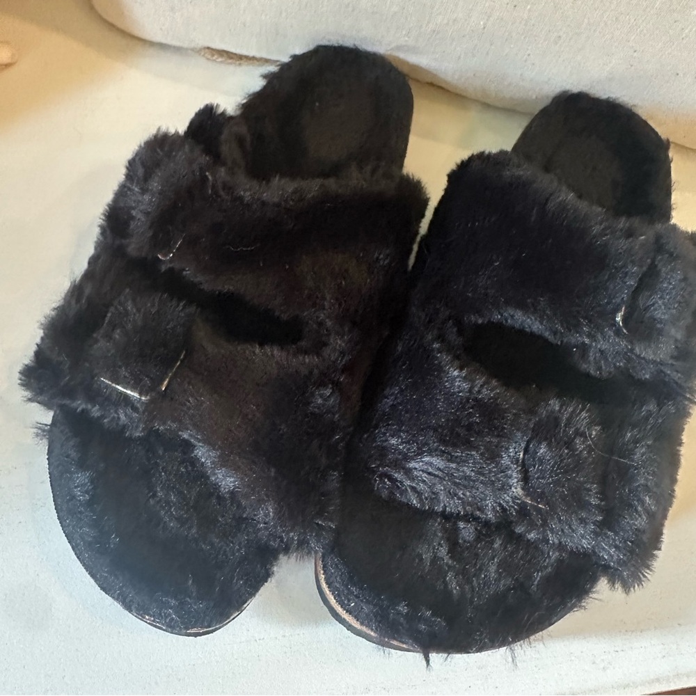Fuzzy Black Slide Sandals View 3